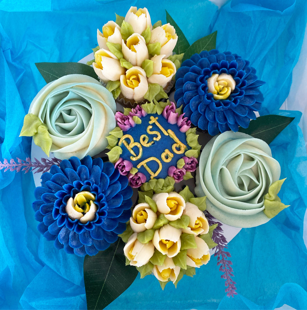 Father’s Day special cupcakes bouquet, mix chocolate and vanilla cupcakes